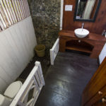 Deluxe Plus Seribu Bathroom